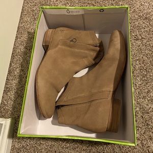 Sam Edelman Taupe Leather Booties